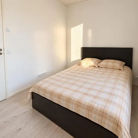 Luxury Finnish - Sauna, Garden & Train Vantaa