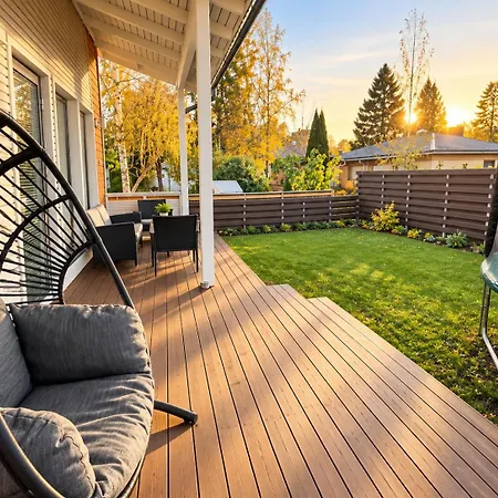 Villa Luxury Finnish - Sauna, Garden & Train